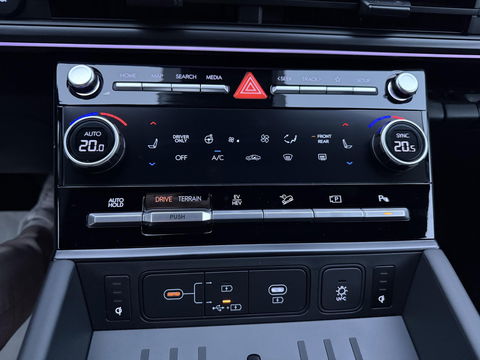 Hyundai Santa Fe 1.6 T-GDI PHEV Black Line 4WD 7p. Full options