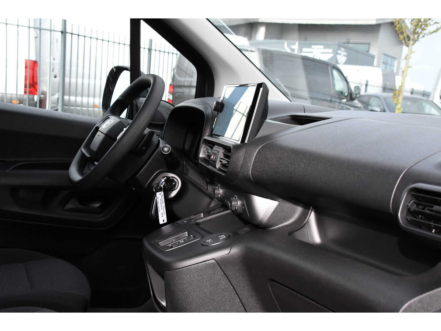 Toyota PROACE CITY Electric l2 50 kWh PB Edition 5 x Direct Leverbaar! Camera, Cruise, 2 x Schuifdeur, Carplay, 136pk,