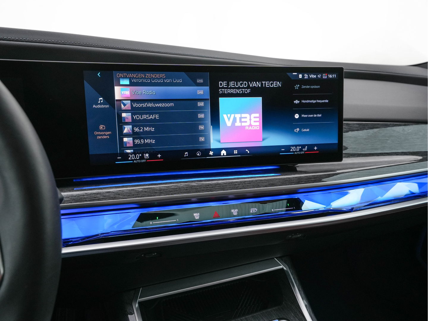 BMW i7 eDrive50 106 kWh M-Sportpack [ 3-Fase ] {SOH-97%} (INCL.BTW) *PANO | HEAD-UP | LUXURY-LEATHER | FULL-LED | BLIND-SPOT | BOWERS&WILKINS | MEMORY-PACK | TOP-VIEW | VENTILATED/HEATED-COMFORTSEATS | SOFT-CLOSE | WIDE-SREEN-DIGICOCKPIT | KEYLESS