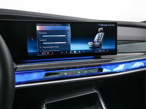 BMW i7 eDrive50 106 kWh M-Sportpack [ 3-Fase ] {SOH-97%} (INCL.BTW) *PANO | HEAD-UP | LUXURY-LEATHER | FULL-LED | BLIND-SPOT | BOWERS&WILKINS | MEMORY-PACK | TOP-VIEW | VENTILATED/HEATED-COMFORTSEATS | SOFT-CLOSE | WIDE-SREEN-DIGICOCKPIT | KEYLESS