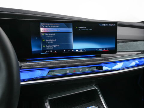 BMW i7 eDrive50 106 kWh M-Sportpack [ 3-Fase ] {SOH-97%} (INCL.BTW) *PANO | HEAD-UP | LUXURY-LEATHER | FULL-LED | BLIND-SPOT | BOWERS&WILKINS | MEMORY-PACK | TOP-VIEW | VENTILATED/HEATED-COMFORTSEATS | SOFT-CLOSE | WIDE-SREEN-DIGICOCKPIT | KEYLESS