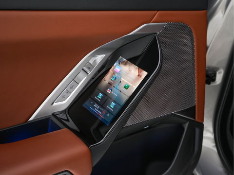 BMW i7 eDrive50 106 kWh M-Sportpack [ 3-Fase ] {SOH-97%} (INCL.BTW) *PANO | HEAD-UP | LUXURY-LEATHER | FULL-LED | BLIND-SPOT | BOWERS&WILKINS | MEMORY-PACK | TOP-VIEW | VENTILATED/HEATED-COMFORTSEATS | SOFT-CLOSE | WIDE-SREEN-DIGICOCKPIT | KEYLESS