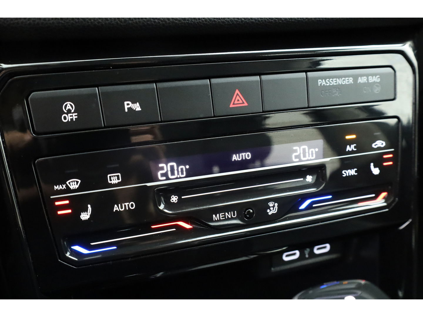 Volkswagen T-Cross 1.0 TSI Goal DSG | Apple CarPlay | Adapt. Cruise | Navi | Stoel. verw. | Camera |