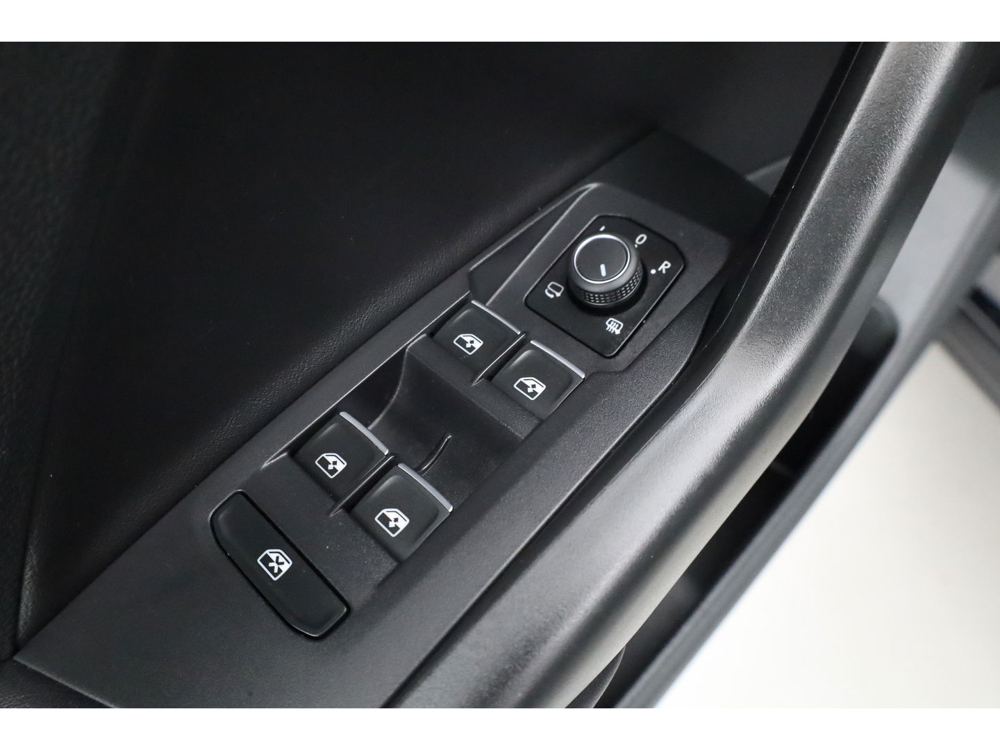 Volkswagen T-Cross 1.0 TSI Goal DSG | Apple CarPlay | Adapt. Cruise | Navi | Stoel. verw. | Camera |