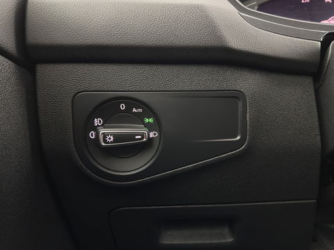 Volkswagen Tiguan 1.5 TSI Comfortline Business (INCL.BTW) *PANO | FULL-LED | ADAPTIVE-CRUISE | DIGI-COCKPIT | HEATED-COMFORTSEATS | NAV-FULLMAP | DAB+ | ECC | PDC | 19''ALU | TOWBAR*