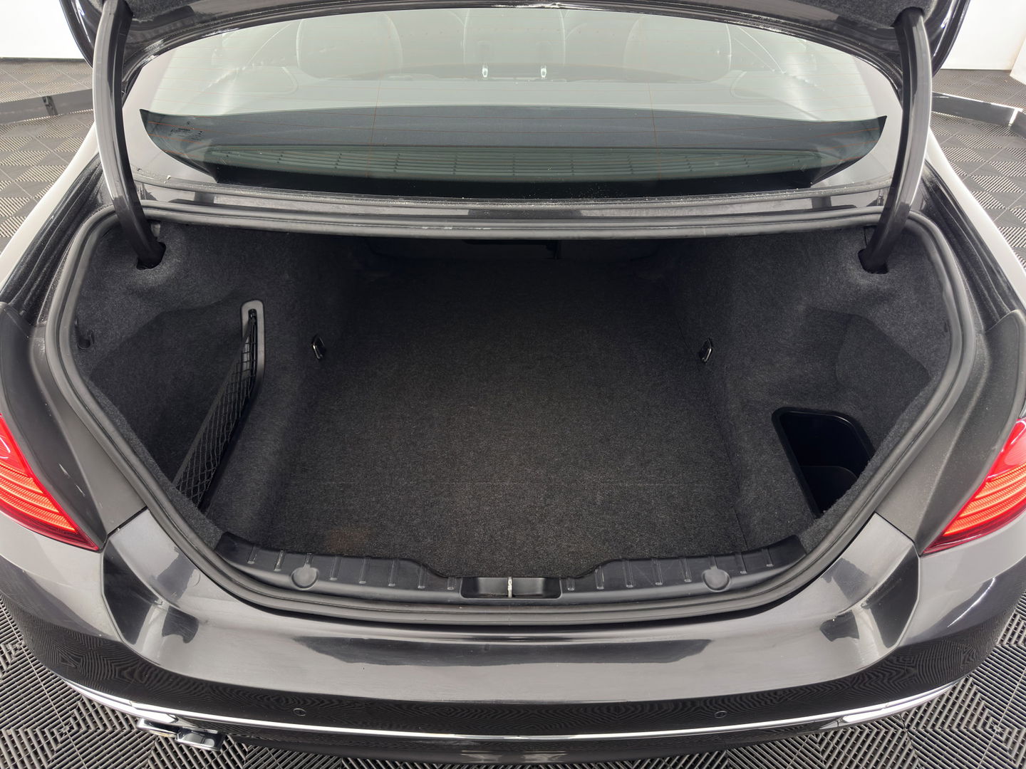 BMW 5 Serie 518d Corporate Lease High Executive Aut. *PANO | LUXURY-LEATHER | XENON | HEATED-COMFORTSEATS | HIFI-SOUND | CAMERA | ECC | PDC | CRUISE | 18''ALU*