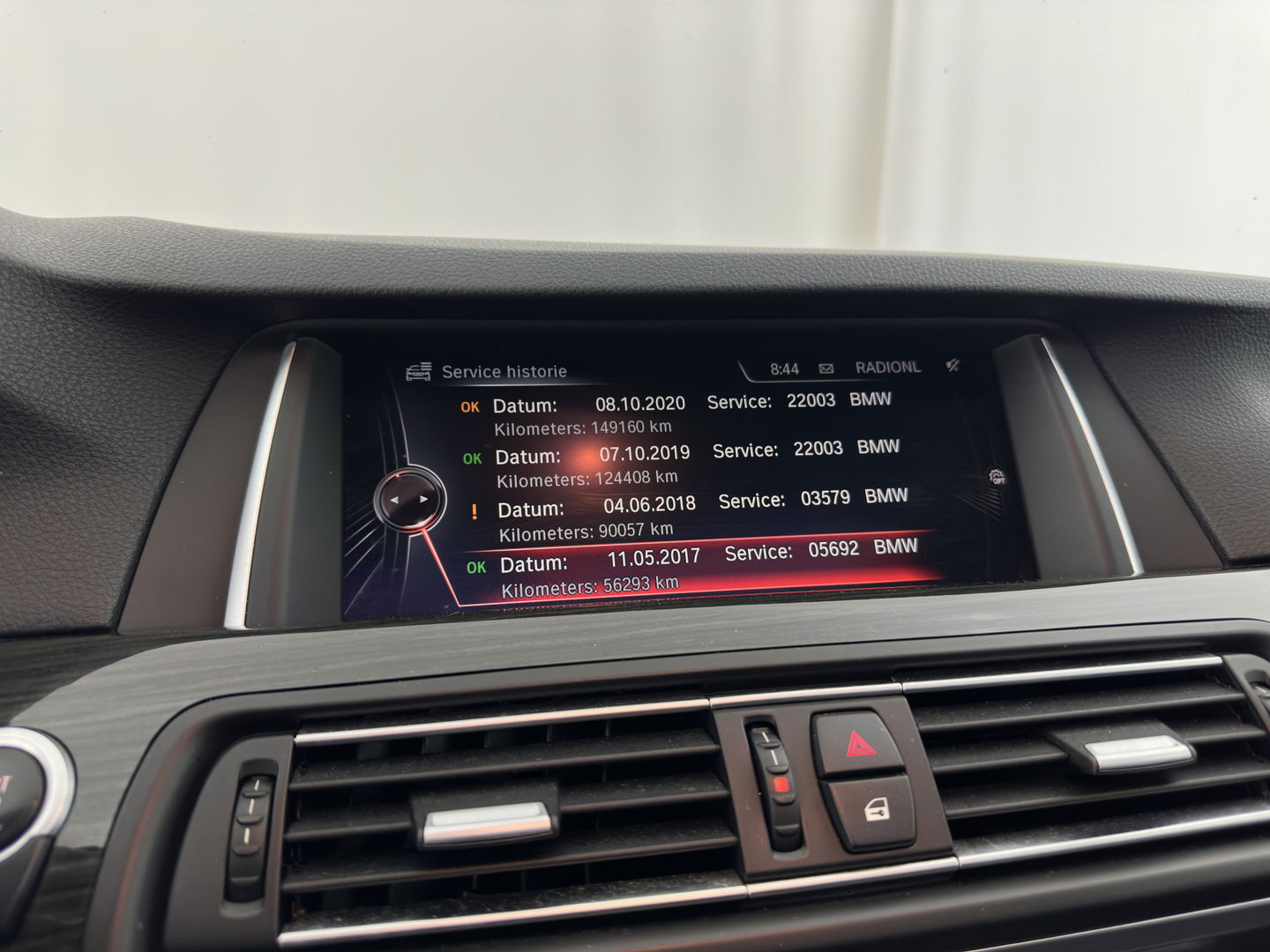 BMW 5 Serie 518d Luxury-Line High Executive Aut. *PANO | LUXURY-LEATHER | BI-XENON | NAVI-FULLMAP | HEATED-COMFORTSEATS | HIFI-SOUND | CAMERA | ECC | PDC | CRUISE | 18''ALU*