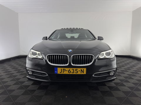 BMW 5 Serie 518d Corporate Lease High Executive Aut. *PANO | LUXURY-LEATHER | XENON | HEATED-COMFORTSEATS | HIFI-SOUND | CAMERA | ECC | PDC | CRUISE | 18''ALU*