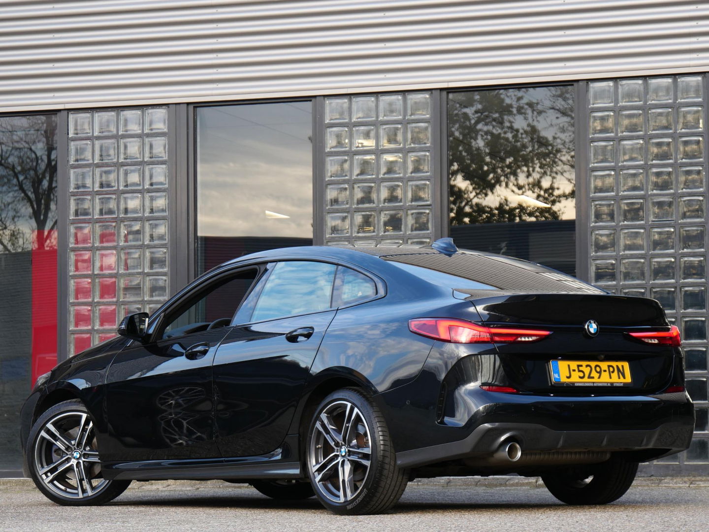 BMW 2 Serie GRAN COUPE 218i M-SPORT/ PANORAMADAK/ SCHAALSTOELEN/ PARKING PACK