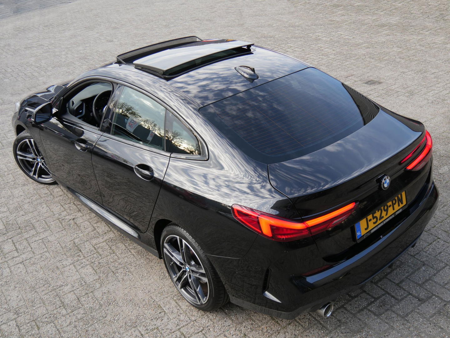 BMW 2 Serie GRAN COUPE 218i M-SPORT/ PANORAMADAK/ SCHAALSTOELEN/ PARKING PACK