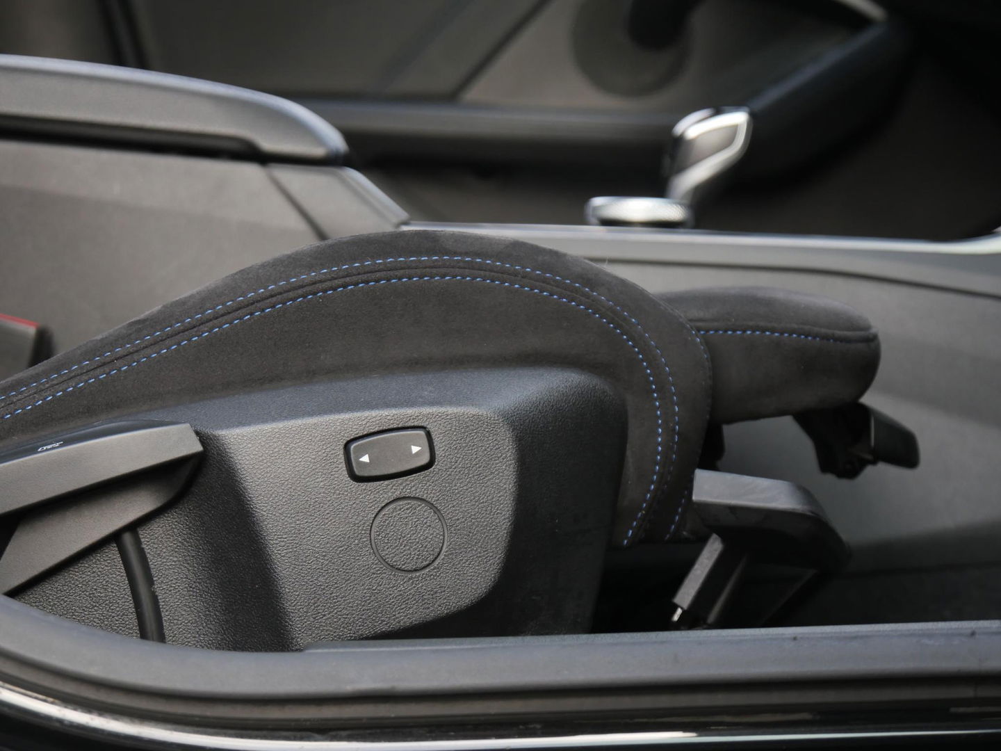 BMW 2 Serie GRAN COUPE 218i M-SPORT/ PANORAMADAK/ SCHAALSTOELEN/ PARKING PACK