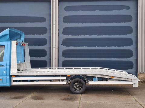 Volkswagen Crafter 35 2.0 TDI L4 Trendline OPRIJWAGEN / AMBULANCE / TRAILER / EURO 6 / LAADVERMOGEN 1500 KG !!