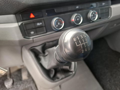 Volkswagen Crafter 35 2.0 TDI L4 Trendline OPRIJWAGEN / AMBULANCE / TRAILER / EURO 6 / LAADVERMOGEN 1500 KG !!