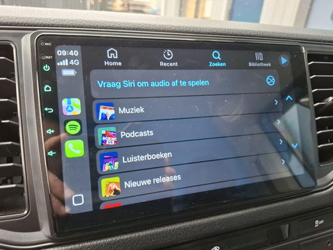 Volkswagen Crafter 35 2.0 TDI L4 Trendline OPRIJWAGEN / AMBULANCE / TRAILER / EURO 6 / LAADVERMOGEN 1500 KG !!