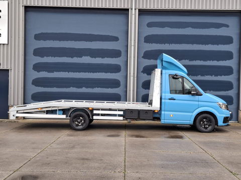 Volkswagen Crafter 35 2.0 TDI L4 Trendline OPRIJWAGEN / AMBULANCE / TRAILER / EURO 6 / LAADVERMOGEN 1500 KG !!