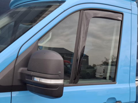 Volkswagen Crafter 35 2.0 TDI L4 Trendline OPRIJWAGEN / AMBULANCE / TRAILER / EURO 6 / LAADVERMOGEN 1500 KG !!