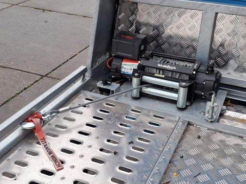 Volkswagen Crafter 35 2.0 TDI L4 Trendline OPRIJWAGEN / AMBULANCE / TRAILER / EURO 6 / LAADVERMOGEN 1500 KG !!