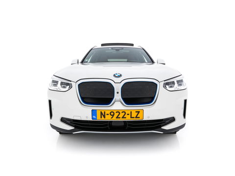 BMW iX3 High Executive 80 kWh {SOH-100%} [ 3-Fase ] (INCL.BTW) Aut. *PANO | HEAD-UP | LUXURY-LEATHER | ADAPTIVE-CRUISE | FULL-LED | BLIND-SPOT | MEMORY-PACK | DIGI-COCKPIT | HEATED-COMFORTSEATS | KEYLESS | TOP-VIEW | DAB+ | NAVI | TOWBAR | 20'