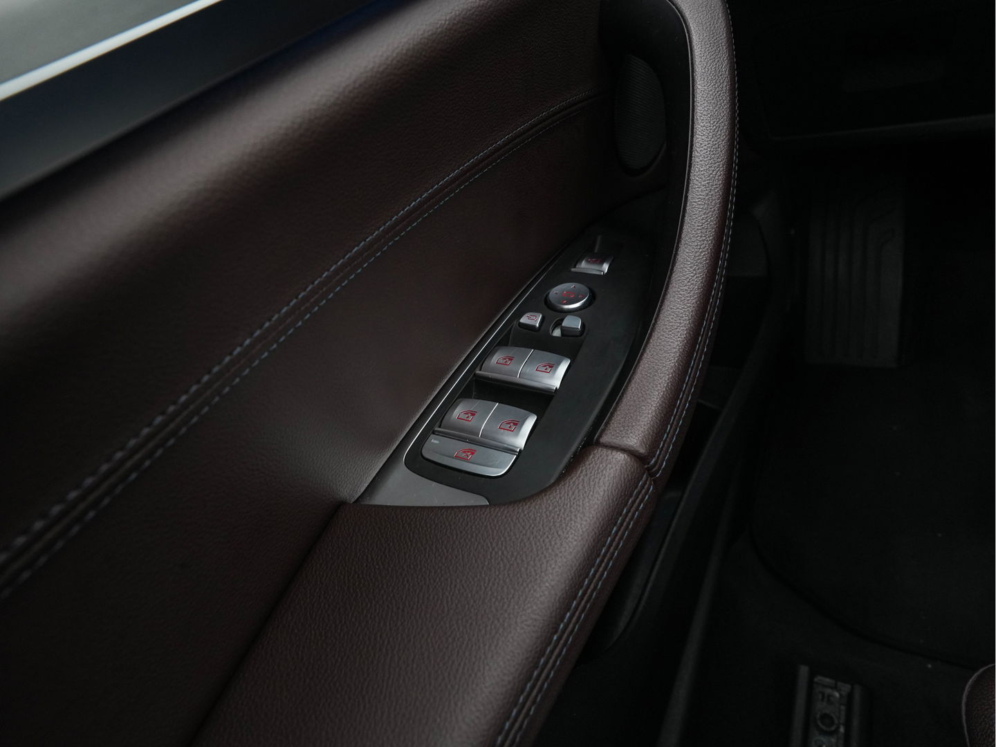 BMW iX3 High Executive 80 kWh {SOH-100%} [ 3-Fase ] (INCL.BTW) Aut. *PANO | HEAD-UP | LUXURY-LEATHER | ADAPTIVE-CRUISE | FULL-LED | BLIND-SPOT | MEMORY-PACK | DIGI-COCKPIT | HEATED-COMFORTSEATS | KEYLESS | TOP-VIEW | DAB+ | NAVI | TOWBAR | 20'