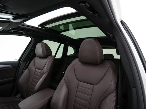 BMW iX3 High Executive 80 kWh {SOH-100%} [ 3-Fase ] (INCL.BTW) Aut. *PANO | HEAD-UP | LUXURY-LEATHER | ADAPTIVE-CRUISE | FULL-LED | BLIND-SPOT | MEMORY-PACK | DIGI-COCKPIT | HEATED-COMFORTSEATS | KEYLESS | TOP-VIEW | DAB+ | NAVI | TOWBAR | 20'