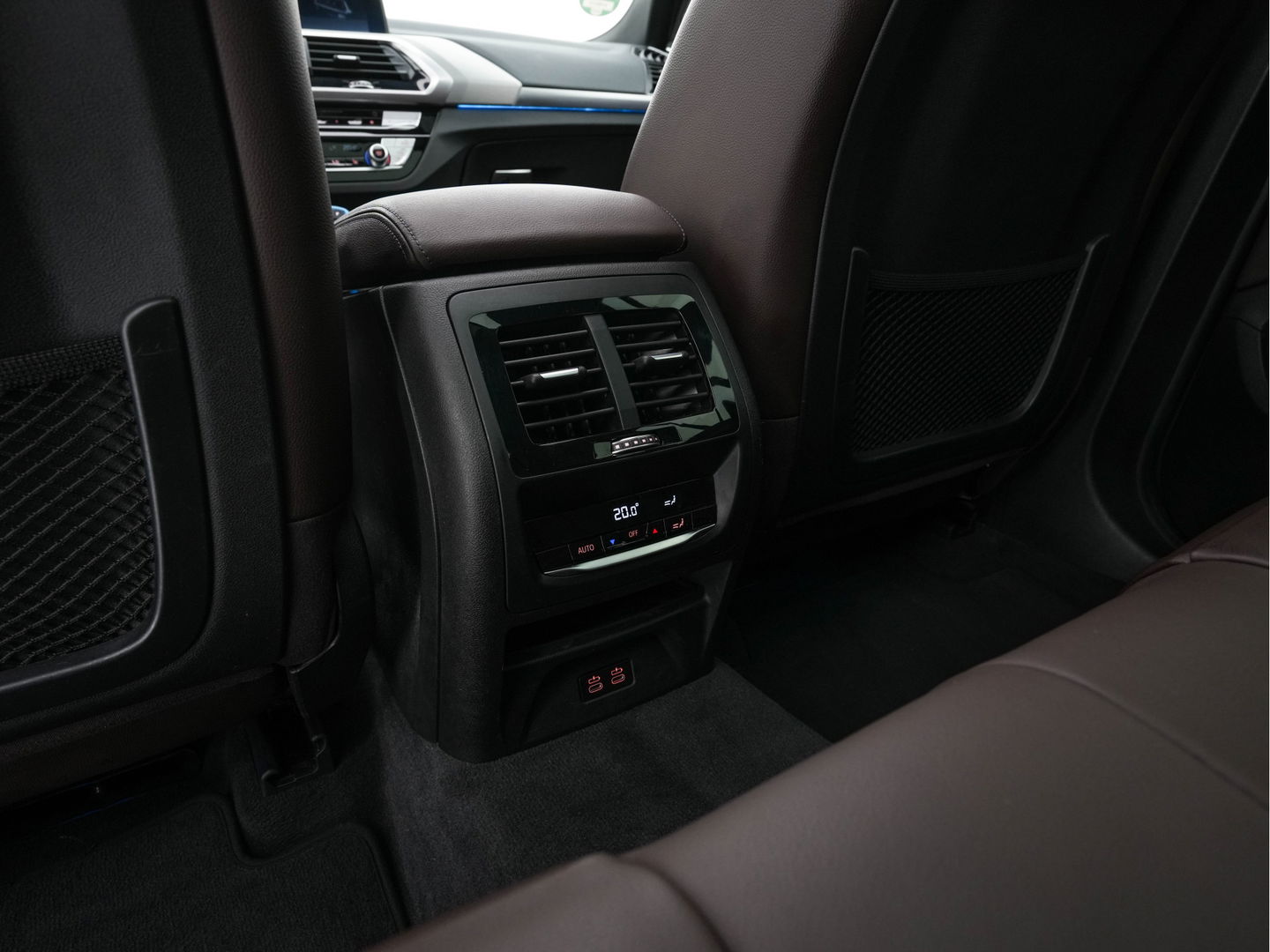 BMW iX3 High Executive 80 kWh {SOH-100%} [ 3-Fase ] (INCL.BTW) Aut. *PANO | HEAD-UP | LUXURY-LEATHER | ADAPTIVE-CRUISE | FULL-LED | BLIND-SPOT | MEMORY-PACK | DIGI-COCKPIT | HEATED-COMFORTSEATS | KEYLESS | TOP-VIEW | DAB+ | NAVI | TOWBAR | 20'