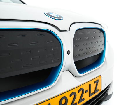 BMW iX3 High Executive 80 kWh {SOH-100%} [ 3-Fase ] (INCL.BTW) Aut. *PANO | HEAD-UP | LUXURY-LEATHER | ADAPTIVE-CRUISE | FULL-LED | BLIND-SPOT | MEMORY-PACK | DIGI-COCKPIT | HEATED-COMFORTSEATS | KEYLESS | TOP-VIEW | DAB+ | NAVI | TOWBAR | 20'