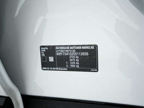 BMW iX3 High Executive 80 kWh {SOH-100%} [ 3-Fase ] (INCL.BTW) Aut. *PANO | HEAD-UP | LUXURY-LEATHER | ADAPTIVE-CRUISE | FULL-LED | BLIND-SPOT | MEMORY-PACK | DIGI-COCKPIT | HEATED-COMFORTSEATS | KEYLESS | TOP-VIEW | DAB+ | NAVI | TOWBAR | 20'