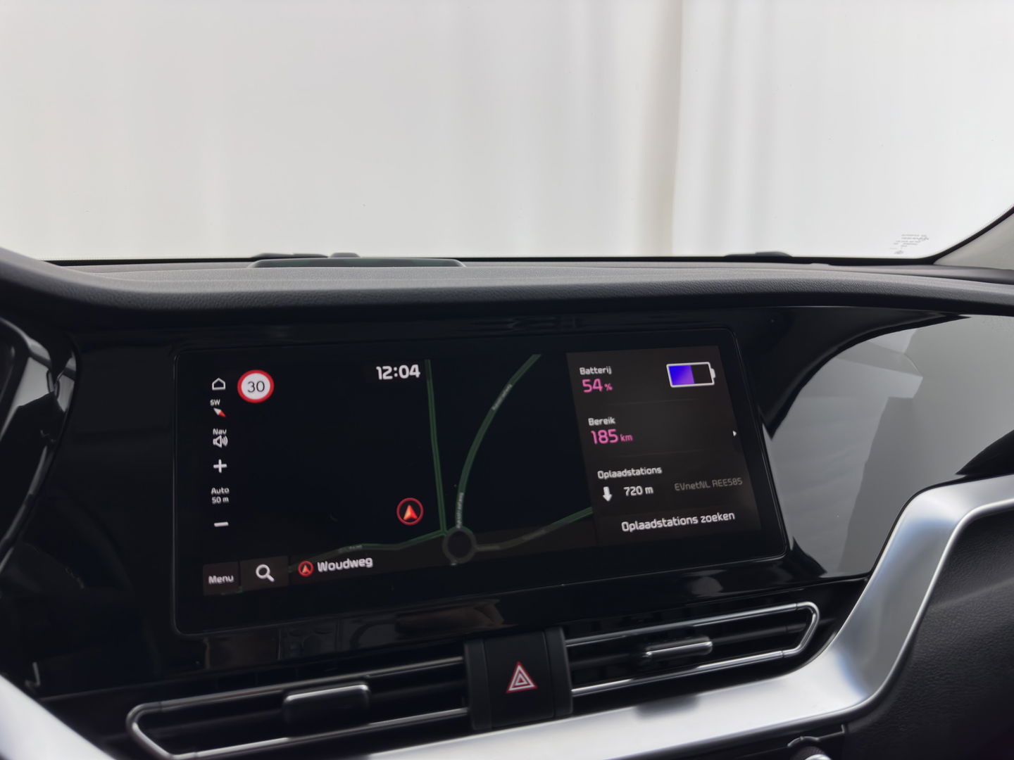 Kia e-Niro ExecutiveLine 64 kWh {SOH-89%}[ 3-Fase ] (INCL-BTW) Aut. *LUXURY-LEATHER | JBL-AUDIO | FULL-LED | NAVI-FULLMAP | DAB | ADAPTIVE-CRUISE | CAMERA | MEMORY-PACK | LANE-ASSIST | CCS-FASTLOADER | KEYLESS | DIGI-COCKPIT | 17"ALU*