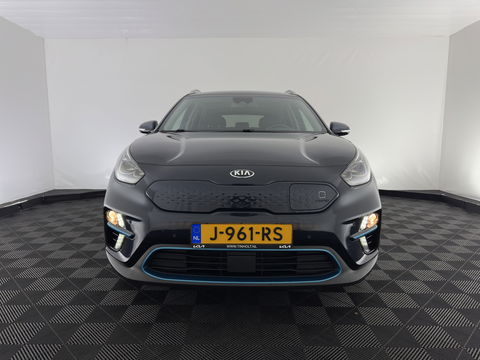 Kia e-Niro ExecutiveLine 64 kWh {SOH-89%}[ 3-Fase ] (INCL-BTW) Aut. *LUXURY-LEATHER | JBL-AUDIO | FULL-LED | NAVI-FULLMAP | DAB | ADAPTIVE-CRUISE | CAMERA | MEMORY-PACK | LANE-ASSIST | CCS-FASTLOADER | KEYLESS | DIGI-COCKPIT | 17"ALU*