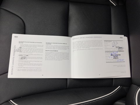 Kia e-Niro ExecutiveLine 64 kWh {SOH-89%}[ 3-Fase ] (INCL-BTW) Aut. *LUXURY-LEATHER | JBL-AUDIO | FULL-LED | NAVI-FULLMAP | DAB | ADAPTIVE-CRUISE | CAMERA | MEMORY-PACK | LANE-ASSIST | CCS-FASTLOADER | KEYLESS | DIGI-COCKPIT | 17"ALU*