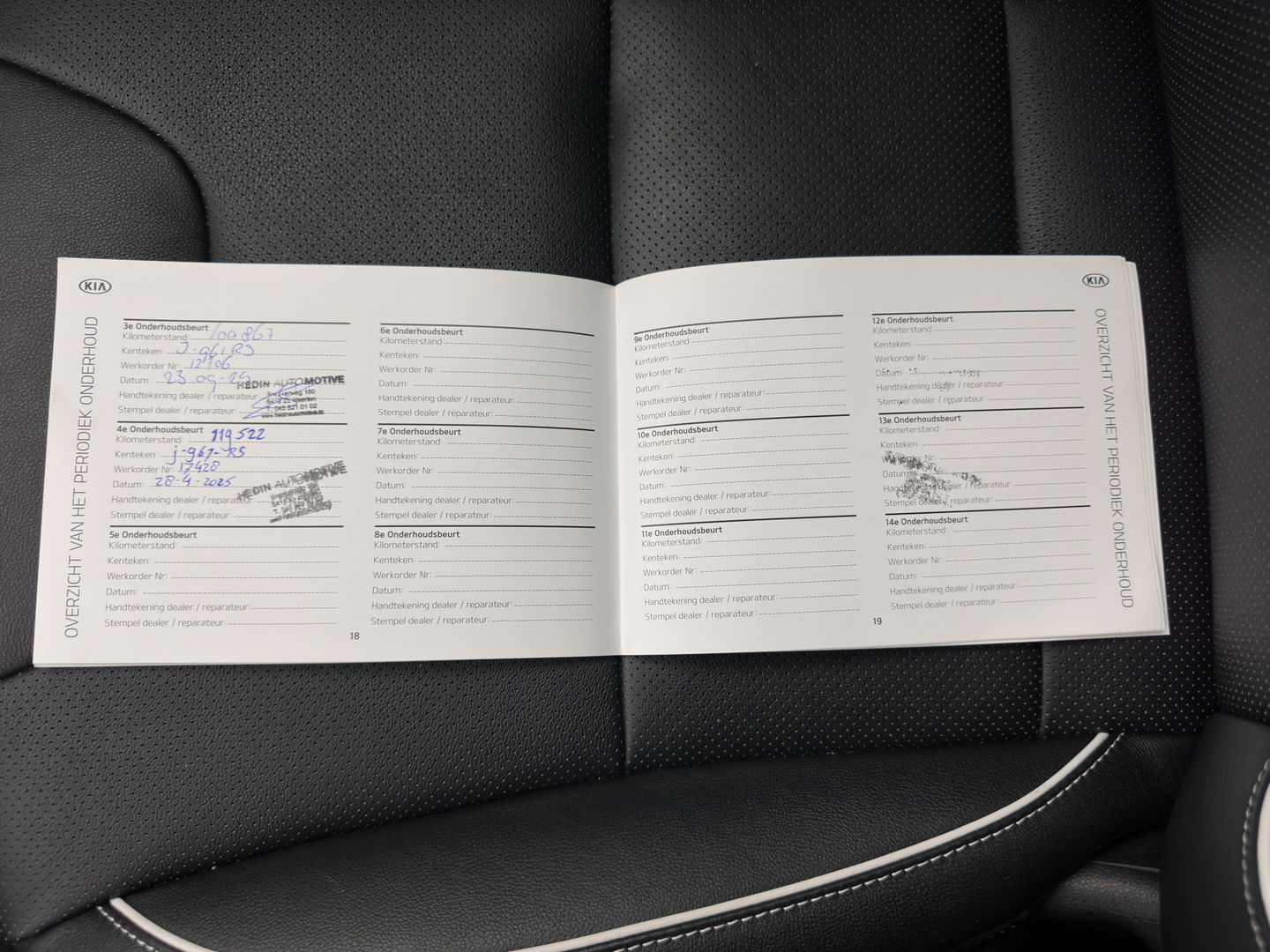 Kia e-Niro ExecutiveLine 64 kWh {SOH-89%}[ 3-Fase ] (INCL-BTW) Aut. *LUXURY-LEATHER | JBL-AUDIO | FULL-LED | NAVI-FULLMAP | DAB | ADAPTIVE-CRUISE | CAMERA | MEMORY-PACK | LANE-ASSIST | CCS-FASTLOADER | KEYLESS | DIGI-COCKPIT | 17"ALU*