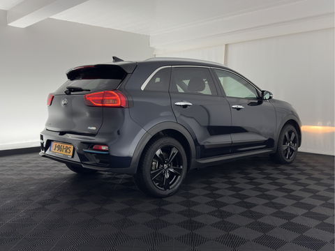 Kia e-Niro ExecutiveLine 64 kWh {SOH-89%}[ 3-Fase ] (INCL-BTW) Aut. *LUXURY-LEATHER | JBL-AUDIO | FULL-LED | NAVI-FULLMAP | DAB | ADAPTIVE-CRUISE | CAMERA | MEMORY-PACK | LANE-ASSIST | CCS-FASTLOADER | KEYLESS | DIGI-COCKPIT | 17"ALU*