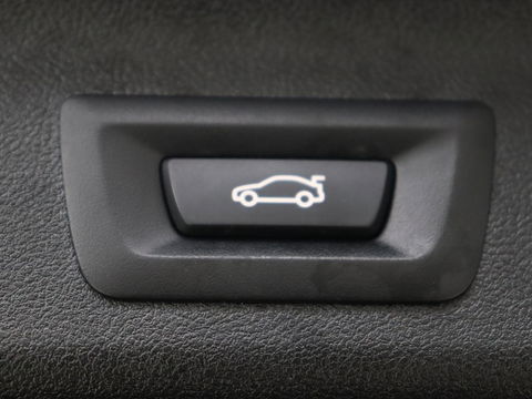 BMW 5 Serie 520i Business Edition Plus | Nappaleder | Stoelverwarming | Carplay | Laserlicht | Navigatie | Live Cockpit | Parkeerhulp | Climate control | Comfortstoelen | Cruise control | Bluetooth