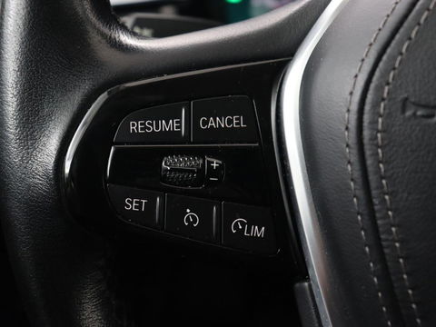 BMW 5 Serie 520i Business Edition Plus | Nappaleder | Stoelverwarming | Carplay | Laserlicht | Navigatie | Live Cockpit | Parkeerhulp | Climate control | Comfortstoelen | Cruise control | Bluetooth