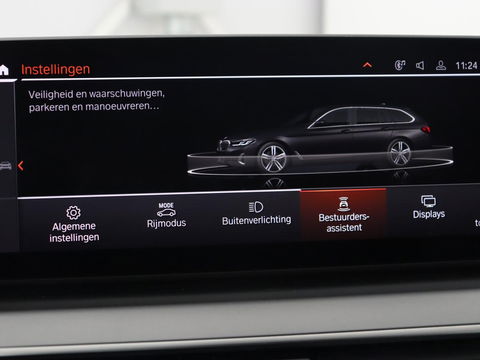BMW 5 Serie 520i Business Edition Plus | Nappaleder | Stoelverwarming | Carplay | Laserlicht | Navigatie | Live Cockpit | Parkeerhulp | Climate control | Comfortstoelen | Cruise control | Bluetooth