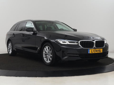BMW 5 Serie 520i Business Edition Plus | Nappaleder | Stoelverwarming | Carplay | Laserlicht | Navigatie | Live Cockpit | Parkeerhulp | Climate control | Comfortstoelen | Cruise control | Bluetooth