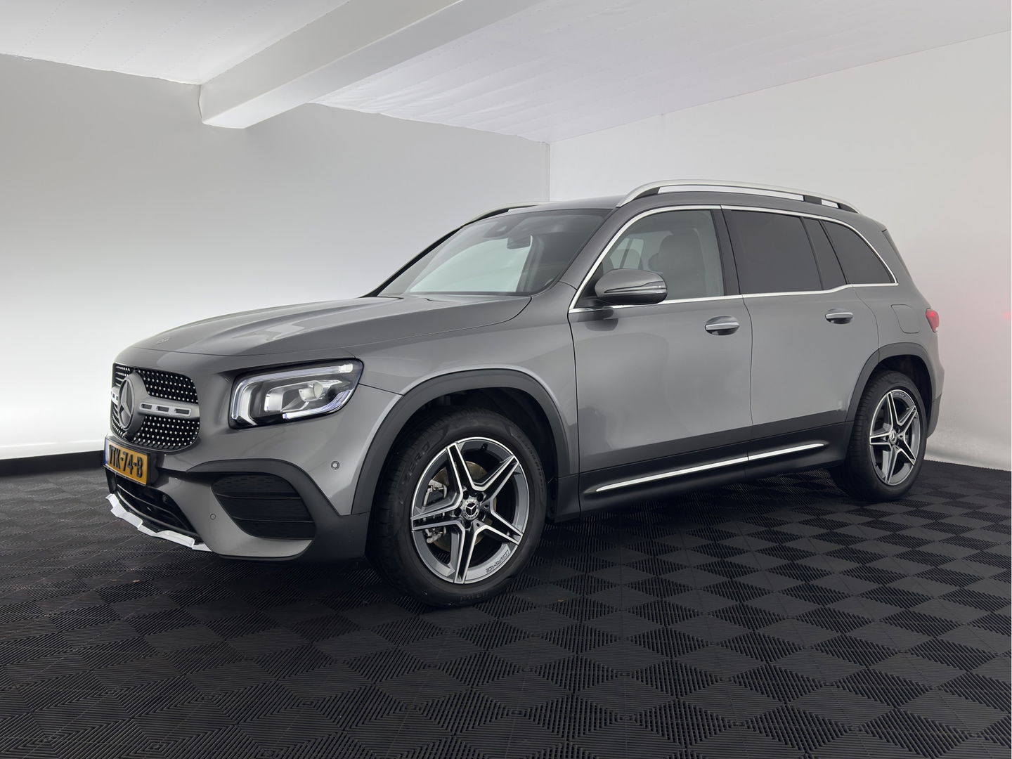 Mercedes-Benz GLB 200 d ( VAN ) Premium AMG-Sport-Pack Aut. *LEATHER-MICROFIBRE | FULL-LED | AMBIENT-LIGHT | WIDE-SCREEN-DIGICOCKPIT | HEATED-SPORTSEATS | KEYLESS | NAVI-FULLMAP | DAB+ | ECC | PDC | CRUISE | 19''ALU*