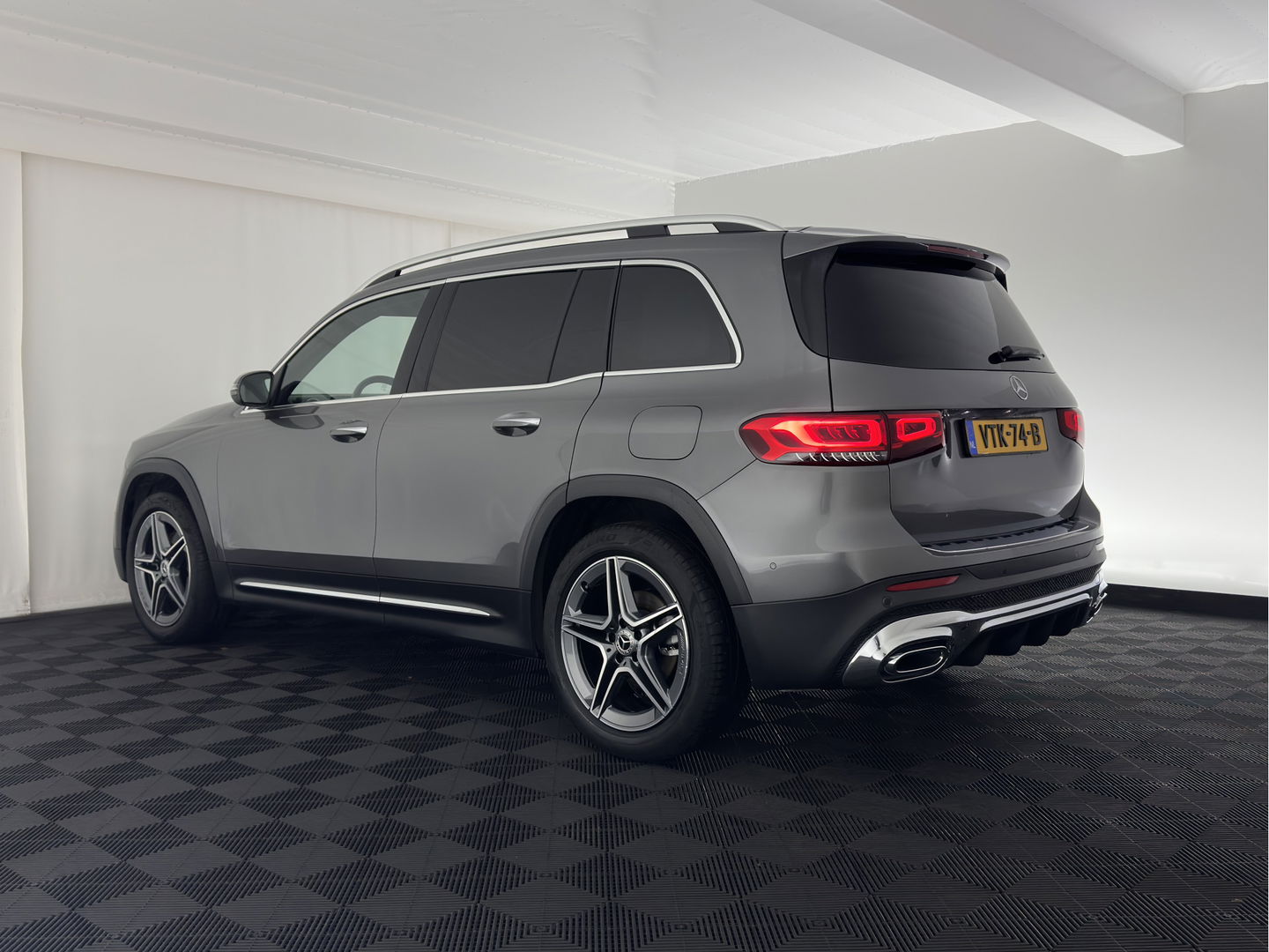 Mercedes-Benz GLB 200 d ( VAN ) Premium AMG-Sport-Pack Aut. *LEATHER-MICROFIBRE | FULL-LED | AMBIENT-LIGHT | WIDE-SCREEN-DIGICOCKPIT | HEATED-SPORTSEATS | KEYLESS | NAVI-FULLMAP | DAB+ | ECC | PDC | CRUISE | 19''ALU*