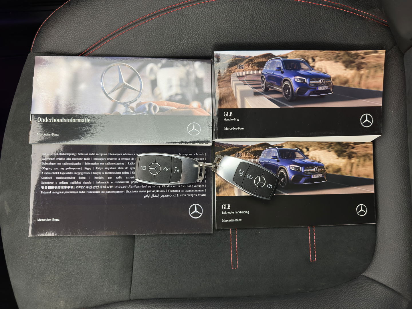 Mercedes-Benz GLB 200 d Premium AMG-Sport-Pack [ VAN ] Aut. *LEATHER-MICROFIBRE | FULL-LED | AMBIENT-LIGHT | WIDE-SCREEN-DIGICOCKPIT | HEATED-SPORTSEATS | KEYLESS | NAVI-FULLMAP | DAB+ | ECC | PDC | CRUISE | 19''ALU*