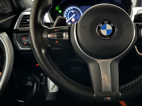 BMW 3 Serie Touring 320i M Sport Pano H/K Leer Camera NAP