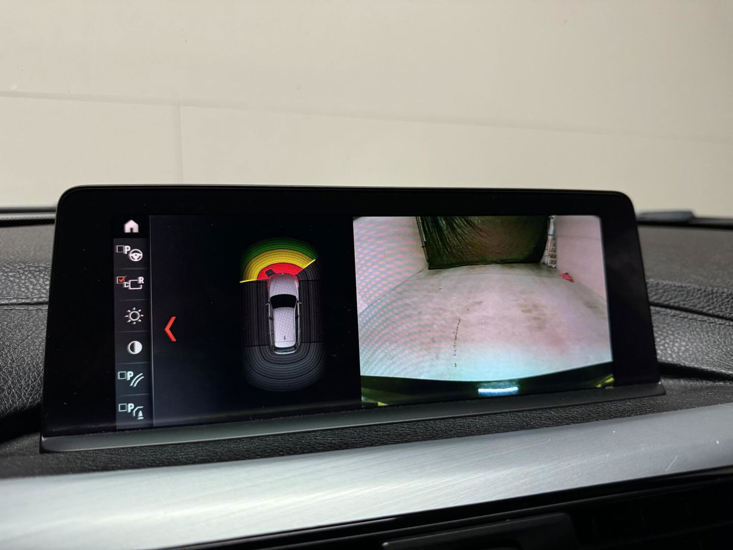 BMW 3 Serie Touring 320i M Sport Pano H/K Leer Camera NAP