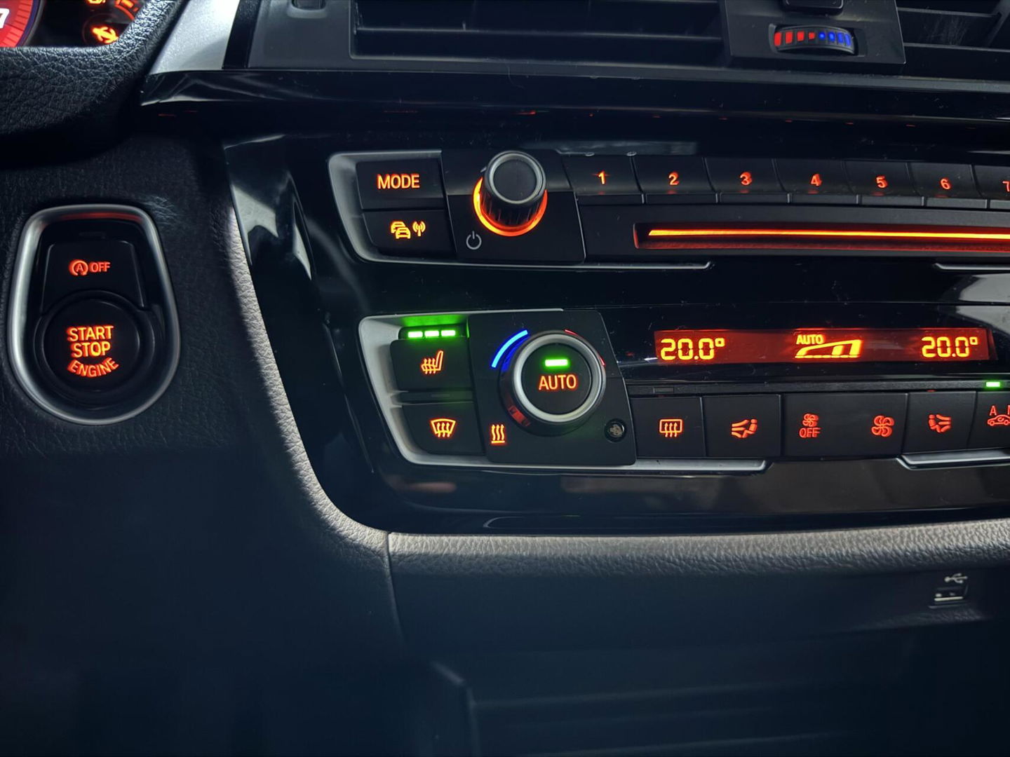 BMW 3 Serie Touring 320i M Sport Pano H/K Leer Camera NAP