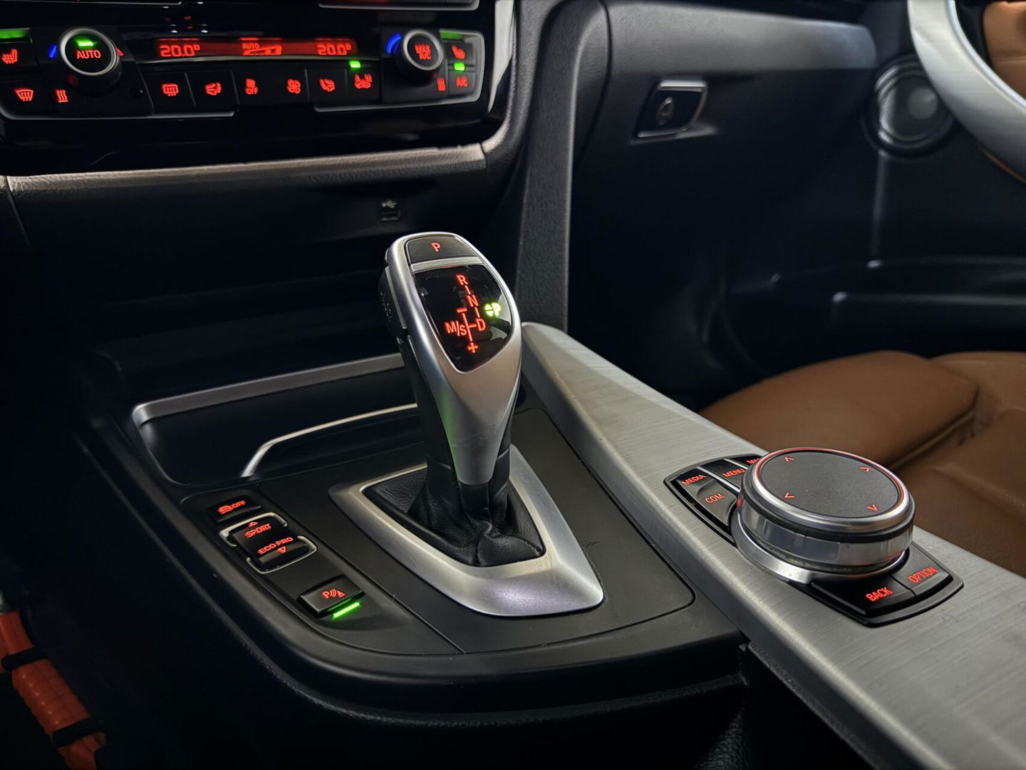 BMW 3 Serie Touring 320i M Sport Pano H/K Leer Camera NAP