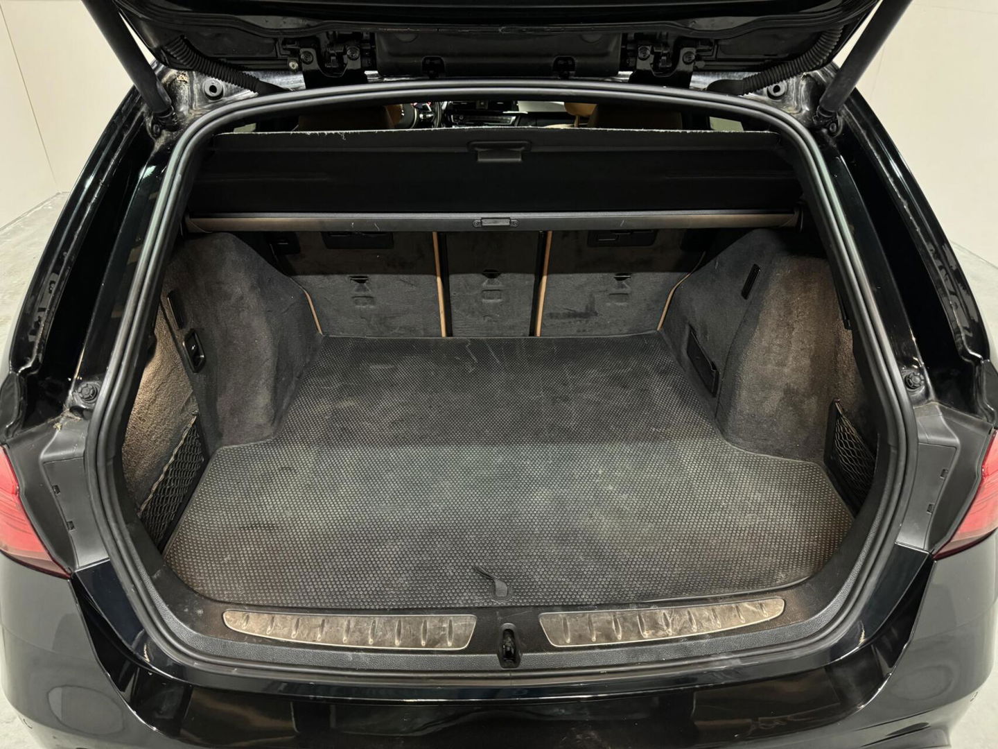 BMW 3 Serie Touring 320i M Sport Pano H/K Leer Camera NAP