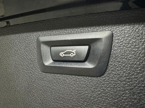 BMW 3 Serie Touring 320i M Sport Pano H/K Leer Camera NAP