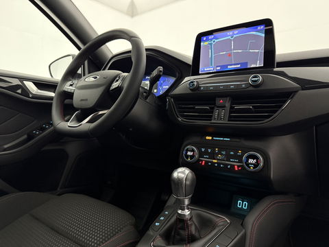 Ford Focus 1.5 EcoBlue ST Line X Business | Pano | Camera | Stoel/Stuur verw. | Trekh. | Keyless | Virtual | Carplay | NAP