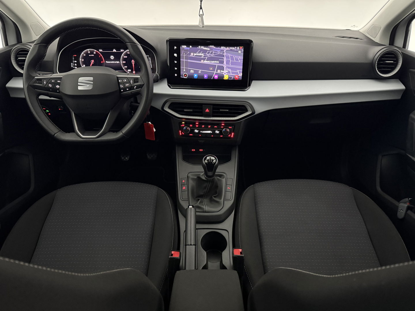 SEAT Ibiza EcoTSI Style Business Intense | Virtual | Carplay | Cruise | Stoelverw. | Navi | Parkeersens | NAP