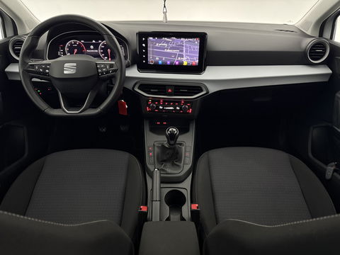 SEAT Ibiza EcoTSI Style Business Intense | Virtual | Carplay | Cruise | Stoelverw. | Navi | Parkeersens | NAP