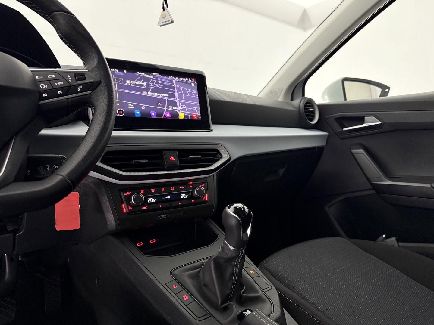 SEAT Ibiza EcoTSI Style Business Intense | Virtual | Carplay | Cruise | Stoelverw. | Navi | Parkeersens | NAP