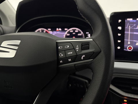 SEAT Ibiza EcoTSI Style Business Intense | Virtual | Carplay | Cruise | Stoelverw. | Navi | Parkeersens | NAP